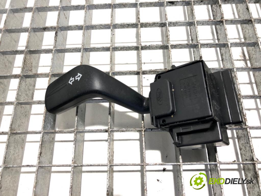FORD TRANSIT Autobus (FD_ _, FB_ _, FS_ _, FZ_ _, FC_ _) 2006 - 2014    2.2 TDCi 63 kW [85 KM] olej napędowy 2006 - 2014  Prepínač smeroviek 17D940 (Prepínače, spínače, tlačidlá a ovládače kúrenia)