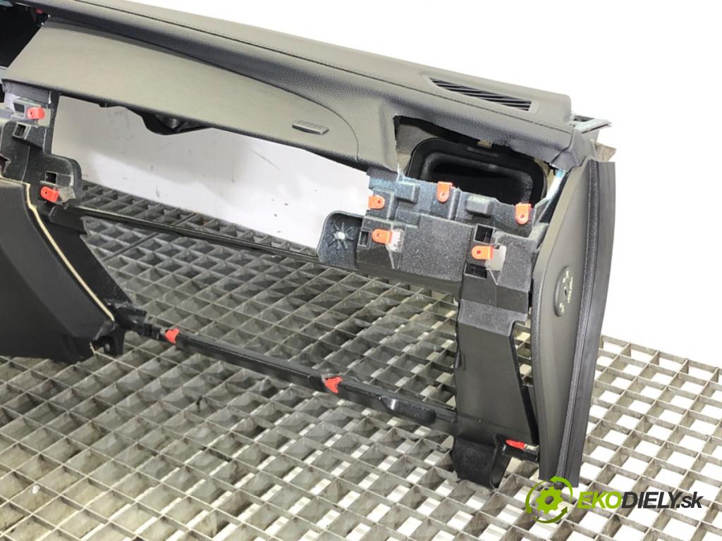 BMW 7 (F01, F02, F03, F04) 2008 - 2015    750 i, Li 300 kW [408 KM] benzyna 2008 - 2012  Palubná doska  (Palubné dosky)