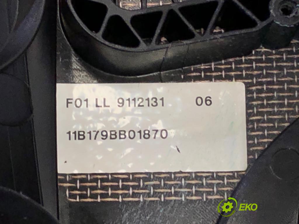 BMW 7 (F01, F02, F03, F04) 2008 - 2015    750 i, Li 300 kW [408 KM] benzyna 2008 - 2012  Palubná doska  (Palubné dosky)