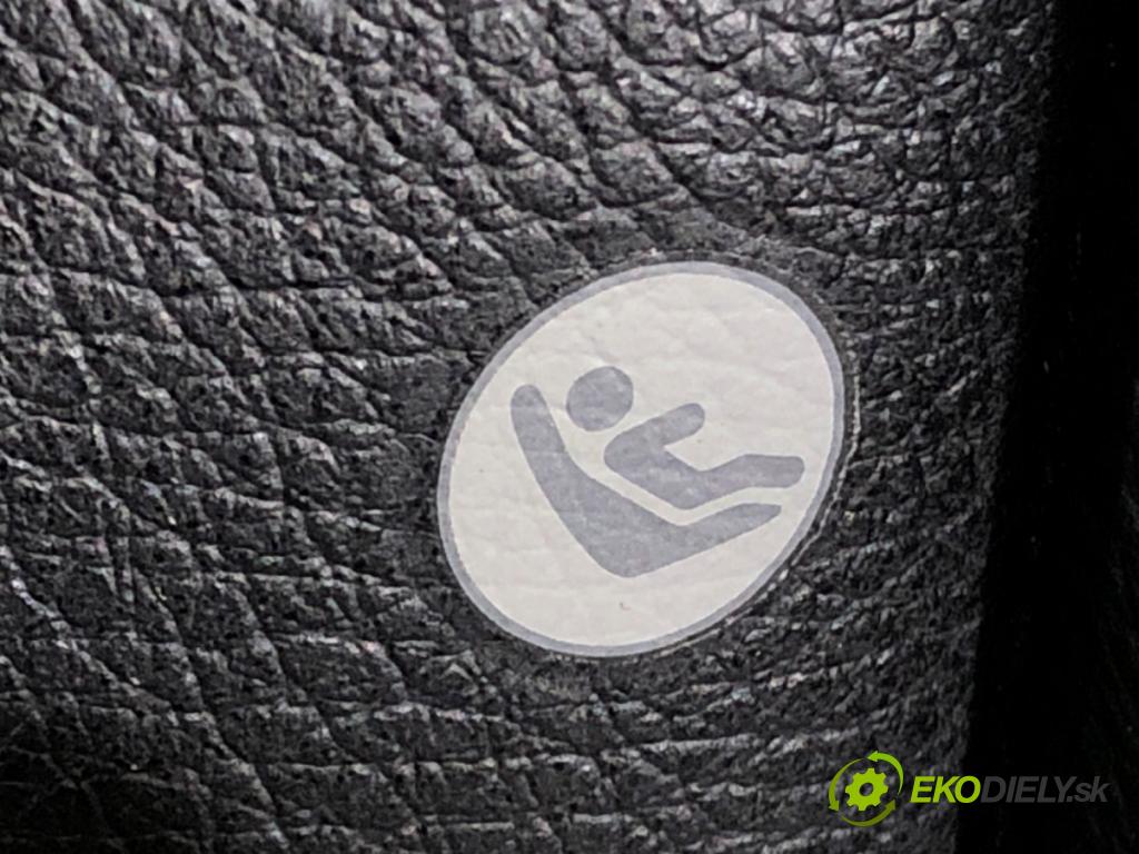 BMW 7 (F01, F02, F03, F04) 2008 - 2015    750 i, Li 300 kW [408 KM] benzyna 2008 - 2012  Sedadlo druhý RIADOK: