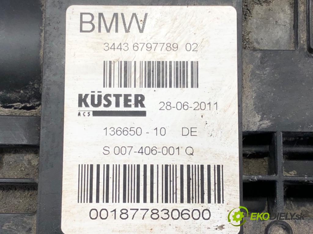 BMW 7 (F01, F02, F03, F04) 2008 - 2015    750 i, Li 300 kW [408 KM] benzyna 2008 - 2012  BRZDA: ručný elektrický 6797789 (Ručné brzdy)