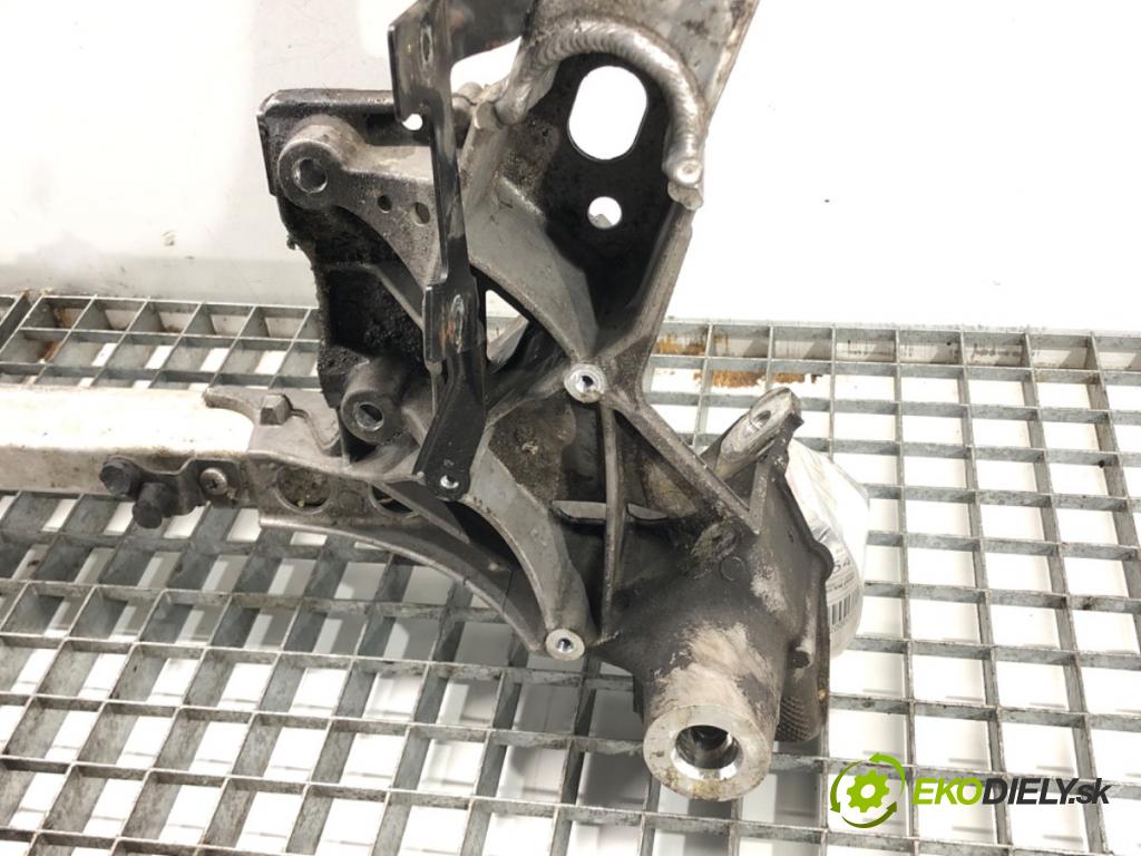 BMW 7 (F01, F02, F03, F04) 2008 - 2015    750 i, Li 300 kW [408 KM] benzyna 2008 - 2012  výztuha pod motor 6797644 6796692 (Výztuhy přední)