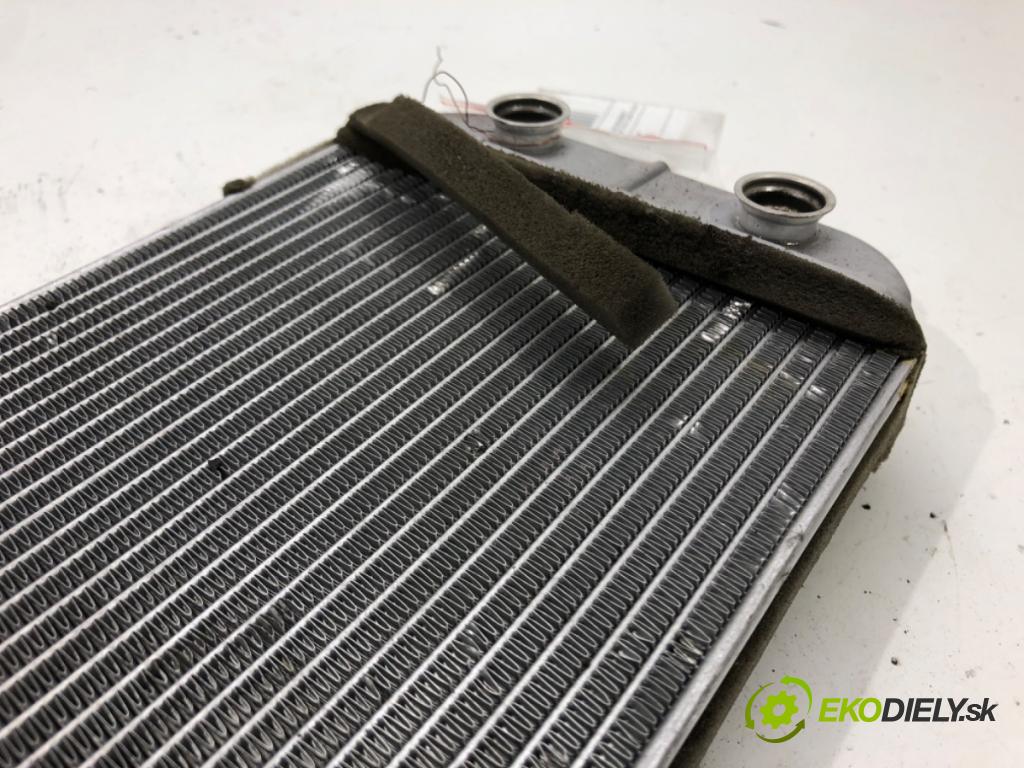 FIAT BRAVO II (198_) 2006 - 2022    1.4 T-Jet (198AXG1B) 88 kW [120 KM] benzyna 2007 -  Výhrevné teleso, radiátor kúrenia  (Radiátory kúrenia)