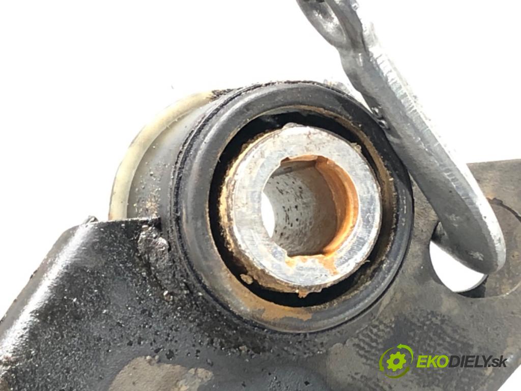 VOLVO S60 II (134) 2010 - 2018    T5 177 kW [240 KM] benzyna 2010 - 2014  výztuha pod motor  (Výztuhy přední)