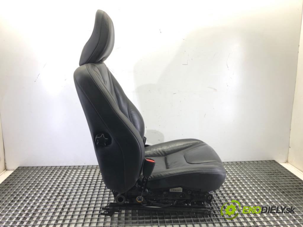 VOLVO S60 II (134) 2010 - 2018    T5 177 kW [240 KM] benzyna 2010 - 2014  Sedadlo ľavy predný