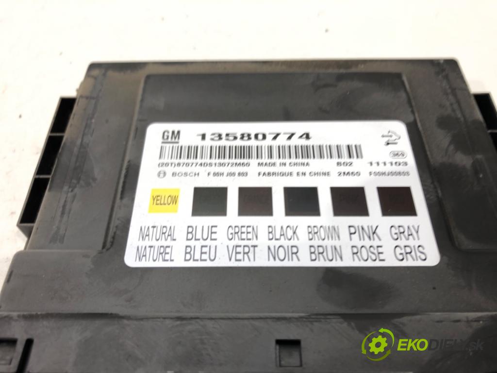 CHEVROLET CRUZE (J300) 2009 - 2022    1.8 LPG 104 kW [141 KM] Benzyna / gaz samochodowy   Modul komfortu 13580774 (Moduly komfortu)