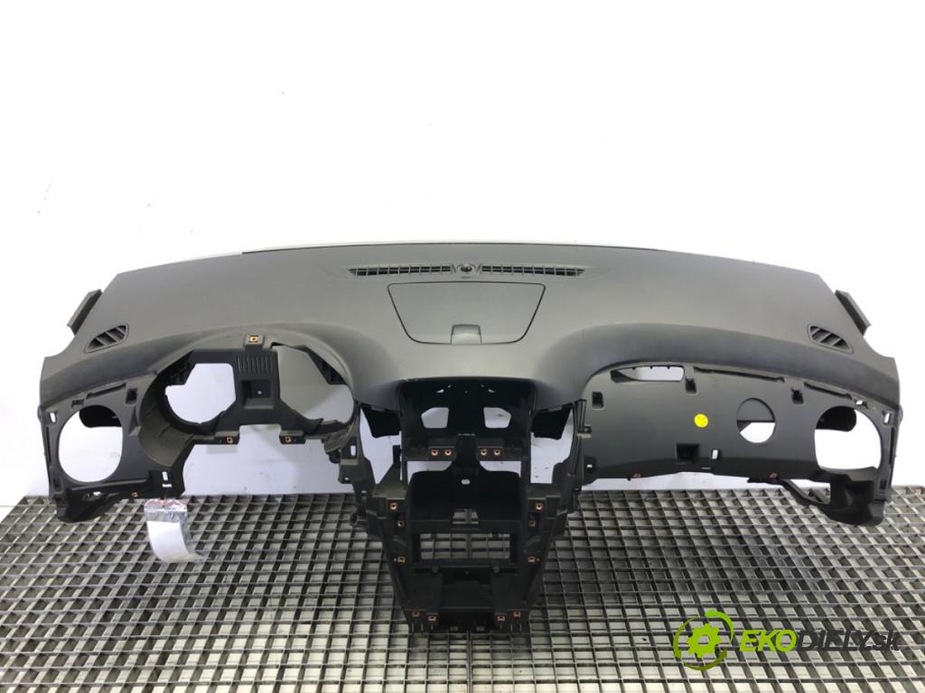 CHEVROLET CRUZE (J300) 2009 - 2022    1.8 LPG 104 kW [141 KM] Benzyna / gaz samochodowy   Palubná doska  (Palubné dosky)