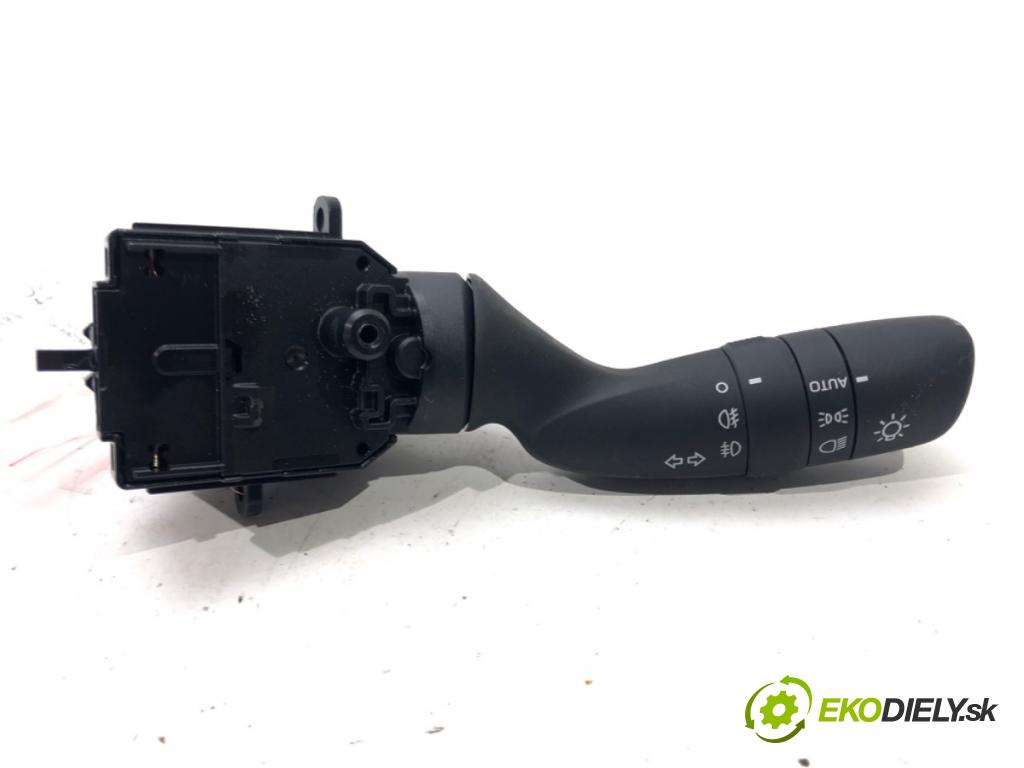 TOYOTA COROLLA sedan (_E21_) 2019 - 2022    1.6 VVTi Flexfuel (ZRE210_) 92 kW [125 KM] Benzyna  Prepínač smeroviek  (Prepínače, spínače, tlačidlá a ovládače kúrenia)