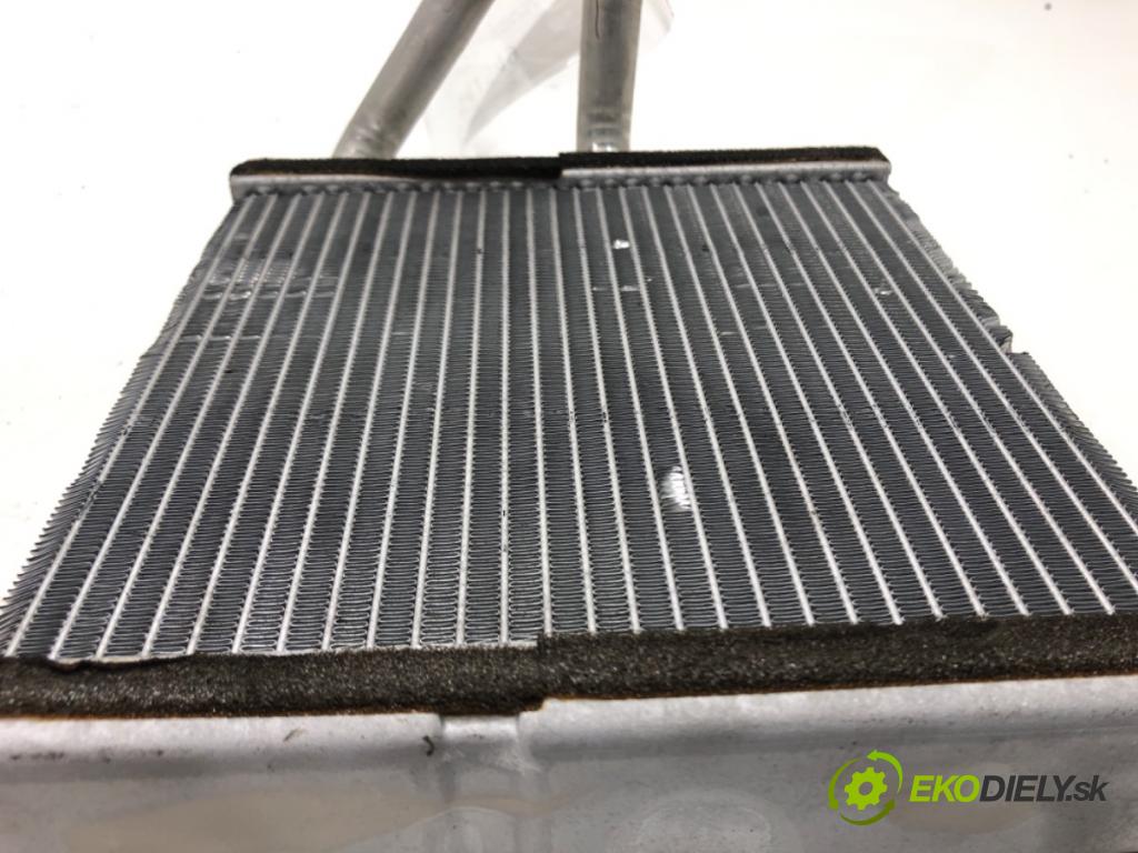 HONDA CIVIC VIII Hatchback (FN, FK) 2005 - 2022    1.4 (FK1) 61 kW [83 KM] benzyna 2005 - 2022  Výhrevné teleso, radiátor kúrenia  (Radiátory kúrenia)