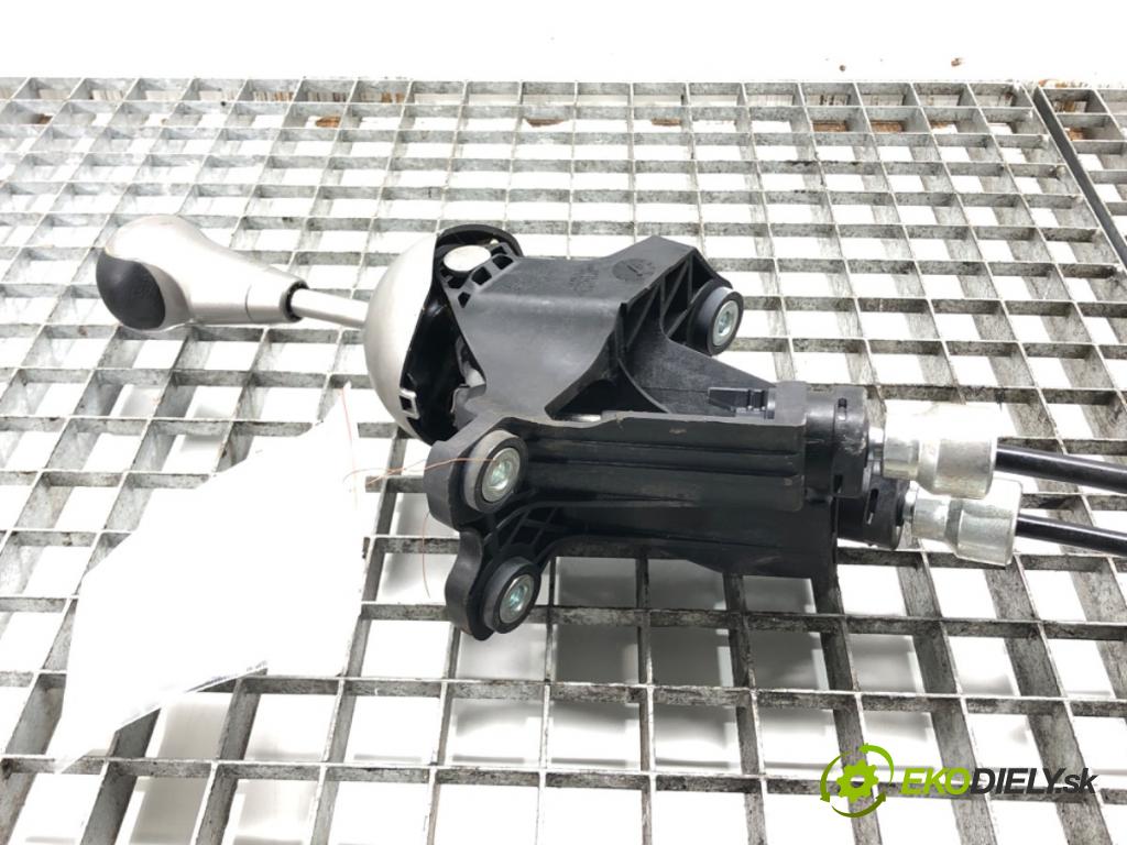 HONDA CIVIC VIII Hatchback (FN, FK) 2005 - 2022    1.4 (FK1) 61 kW [83 KM] benzyna 2005 - 2022  Kulisa  (Rýchlostné páky / kulisy)