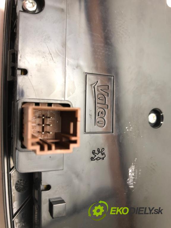 PEUGEOT 508 I (8D_) 2010 - 2018    1.6 HDi 82 kW [112 KM] olej napędowy 2010 - 2018  Panel ovládania kúrenia 96656640XZ (Prepínače, spínače, tlačidlá a ovládače kúrenia)