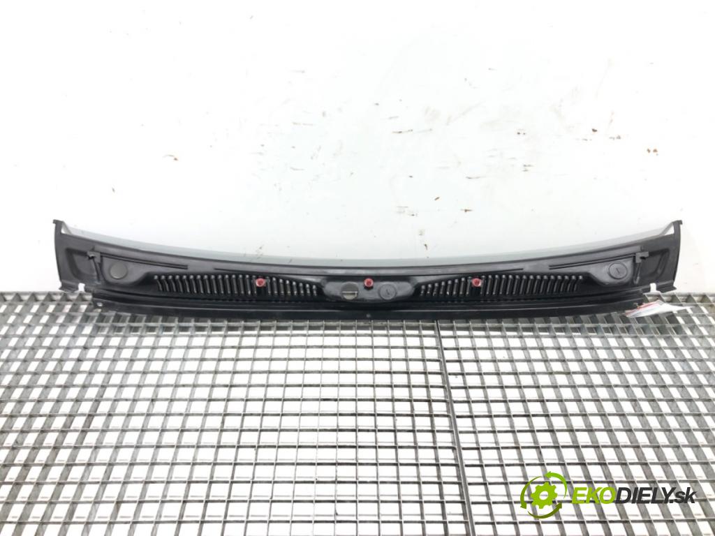 SUZUKI JIMNY samochód terenowy zamknięty (SN) 1998 - 2022    1.3 16V (SN413) 60 kW [82 KM] benzyna 2001 - 2022  Torpédo, plast pod čelné okno 77310-81A10 (Torpéda)