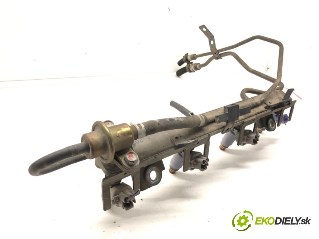 SUZUKI JIMNY samochód terenowy zamknięty (SN) 1998 - 2022    1.3 16V (SN413) 60 kW [82 KM] benzyna 2001 - 2022  Lišta vstrekovacia  (Vstrekovacie lišty)