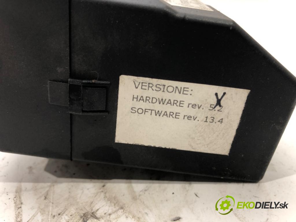 ALFA ROMEO 159 (939_) 2005 - 2012    1.9 JTDM 8V (939AXE1B, 939BXE1B, 939BXH1B) 85 kW [  spinačka 1560616200 (Spínacie skrinky a kľúče)