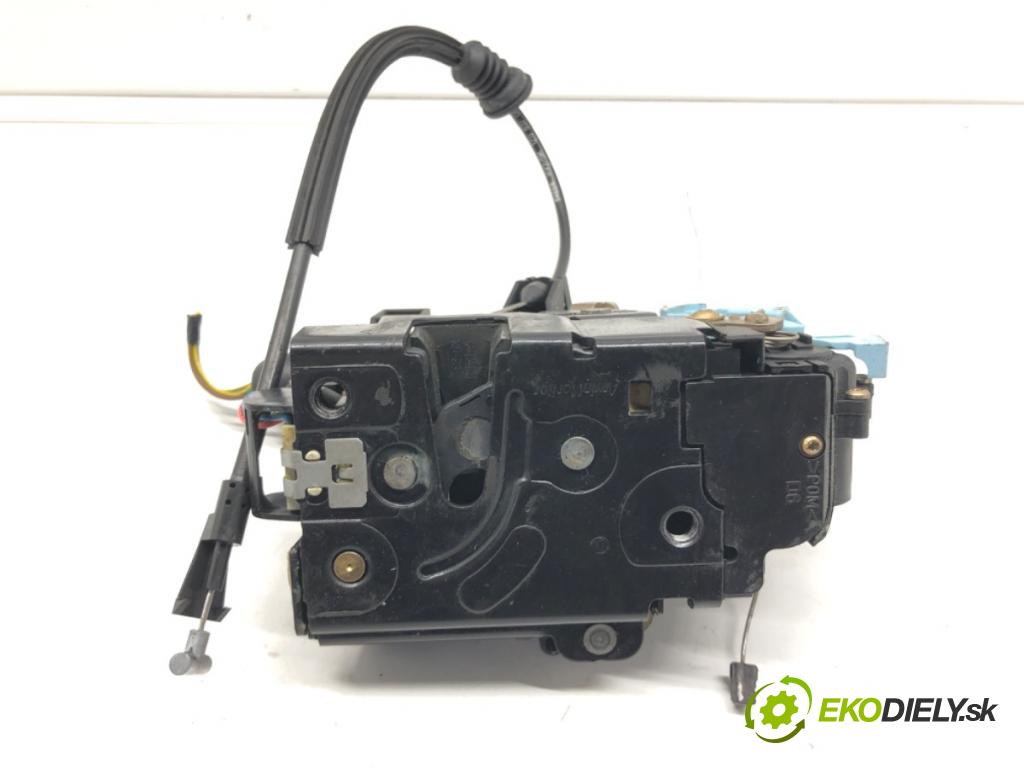 SKODA OCTAVIA II Combi (1Z5) 2004 - 2013    2.0 TDI 103 kW [140 KM] olej napędowy 2005 - 2010  zámok dveře pravý přední část 3D1837016