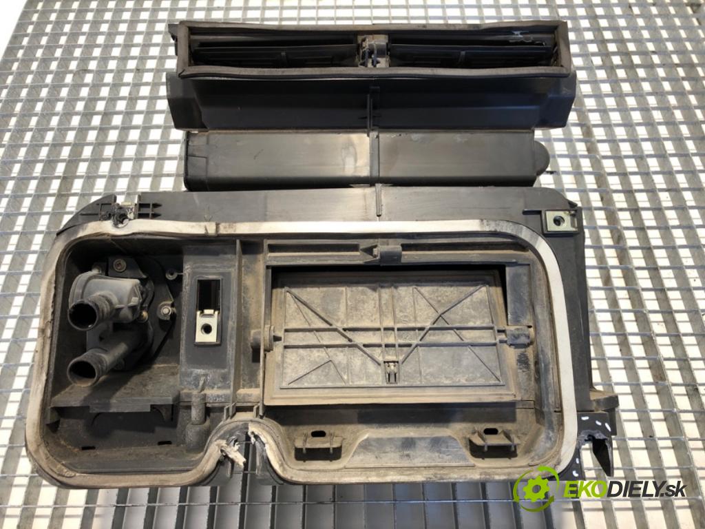 RENAULT TRUCKS MIDLUM 2000 - 2022    220.18/D  topné těleso radiátor topení komplet KOMBAJN 5010544414 (Radiátory topení)