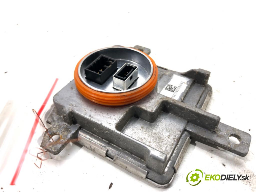 AUDI A4 B8 Avant (8K5) 2007 - 2015    2.0 TDI quattro 105 kW [143 KM] olej napędowy 2008  Menič XENON 1036060061 (Riadiace jednotky xenónu)