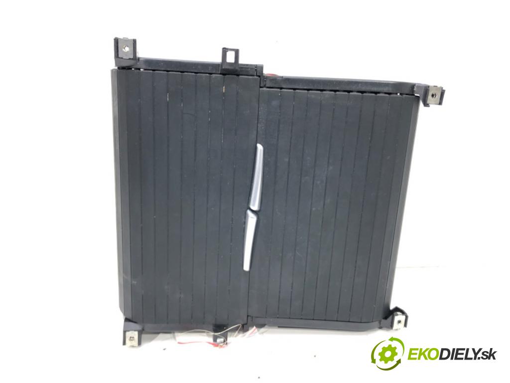 BMW X5 (E70) 2006 - 2013    3.0 si 200 kW [272 KM] benzyna 2006 - 2008  Držiak na nápoje 6954943 (Úchyty, držiaky na nápoje)