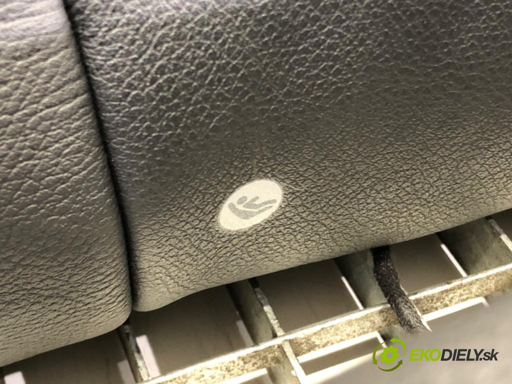 BMW X5 (E70) 2006 - 2013    3.0 si 200 kW [272 KM] benzyna 2006 - 2008  Sedadlo druhý RIADOK: