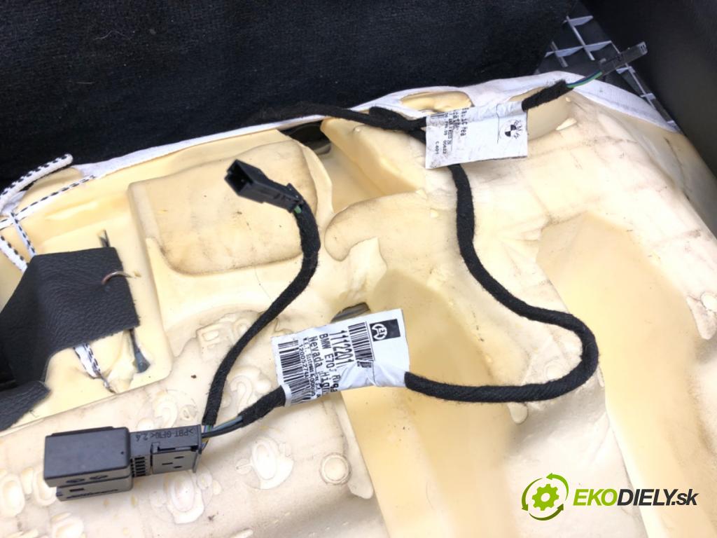 BMW X5 (E70) 2006 - 2013    3.0 si 200 kW [272 KM] benzyna 2006 - 2008  Sedadlo druhý RIADOK: