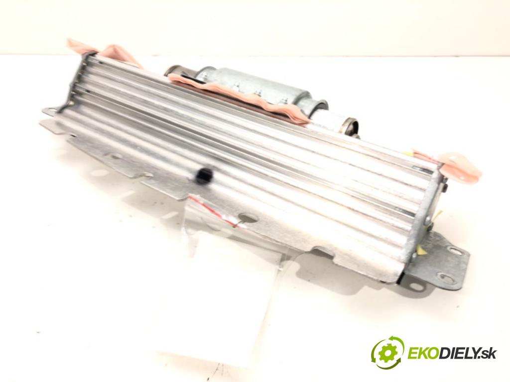 BMW E70 SUV 2009 200 kW 3.0 si 2996 AirBag spolujezdce  (Airbag)