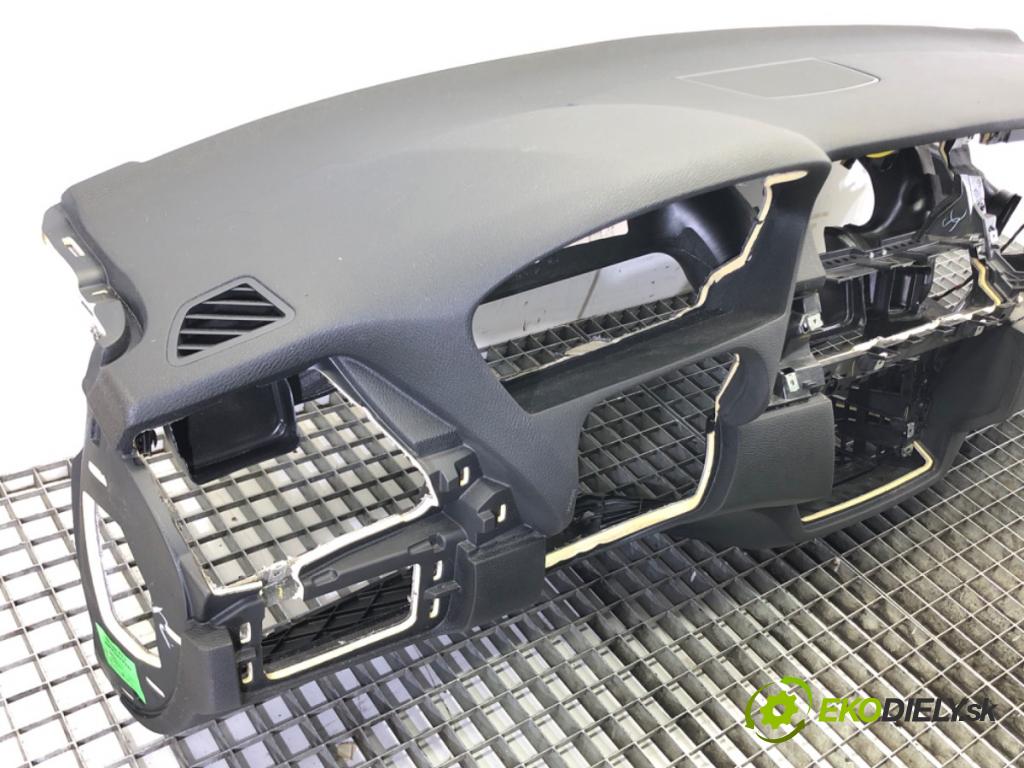 BMW X5 (E70) 2006 - 2013    3.0 si 200 kW [272 KM] benzyna 2006 - 2008  Palubná doska  (Palubné dosky)