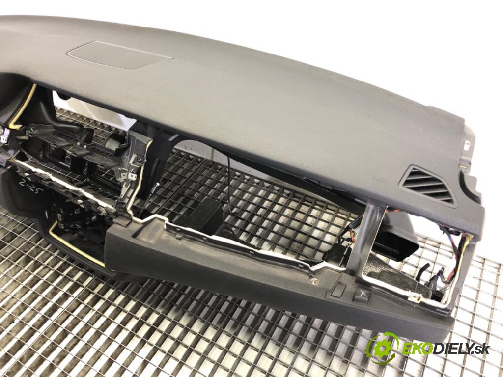 BMW X5 (E70) 2006 - 2013    3.0 si 200 kW [272 KM] benzyna 2006 - 2008  Palubná doska  (Palubné dosky)