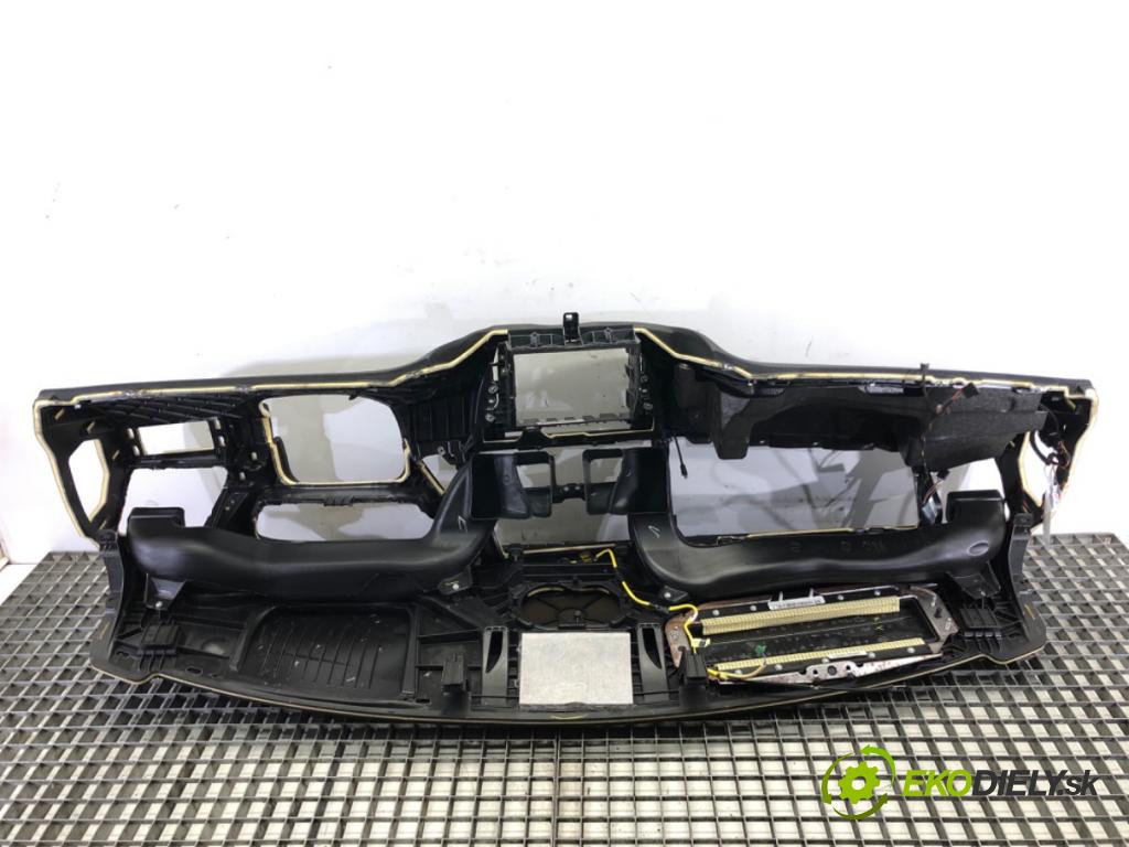 BMW X5 (E70) 2006 - 2013    3.0 si 200 kW [272 KM] benzyna 2006 - 2008  Palubná doska  (Palubné dosky)