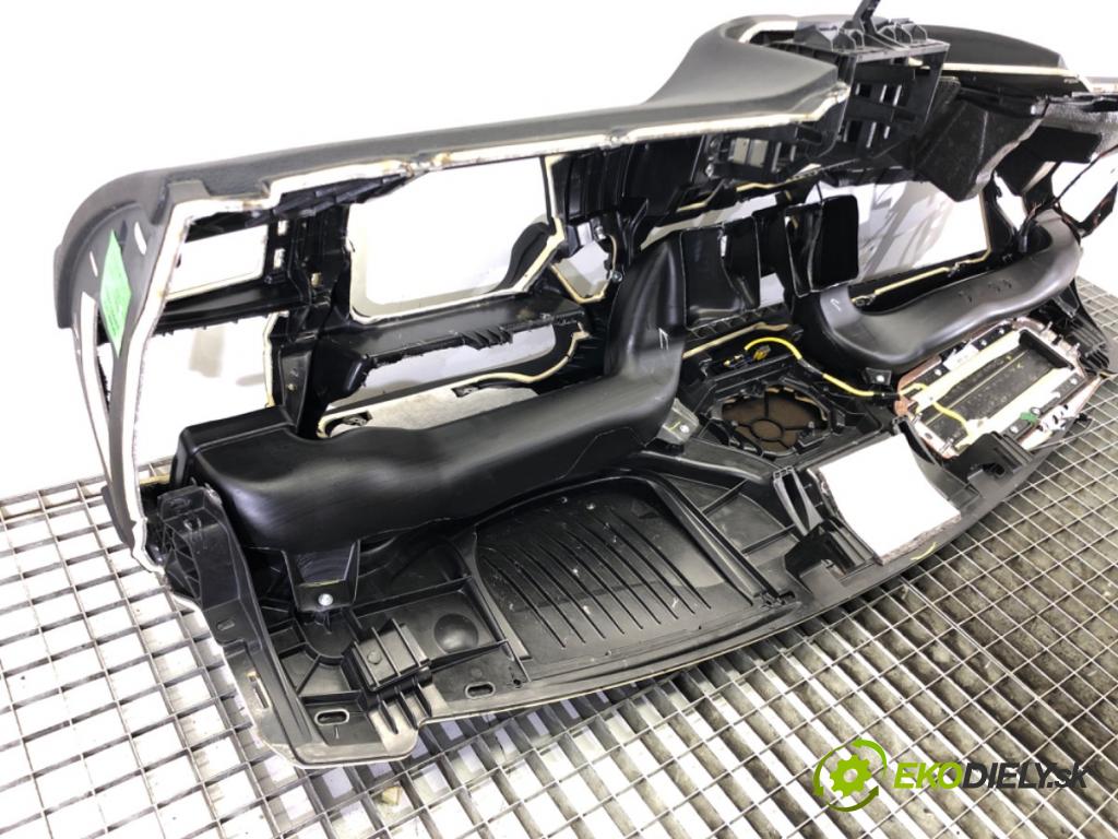 BMW X5 (E70) 2006 - 2013    3.0 si 200 kW [272 KM] benzyna 2006 - 2008  Palubná doska  (Palubné dosky)