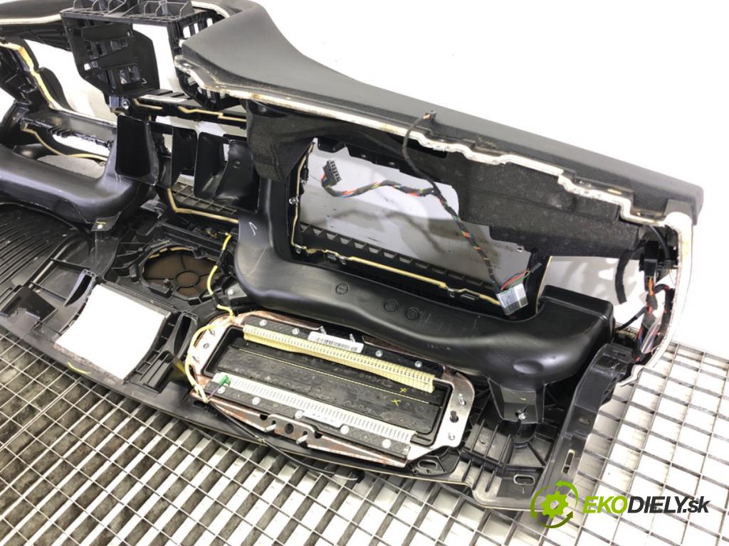 BMW X5 (E70) 2006 - 2013    3.0 si 200 kW [272 KM] benzyna 2006 - 2008  Palubná doska  (Palubné dosky)