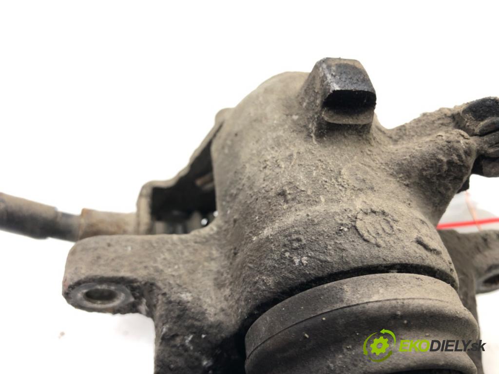 AUDI A4 B6 (8E2) 2000 - 2005    1.9 TDI 96 kW [130 KM] olej napędowy 2000 - 2004  Brzdič strmeň ľavy zad