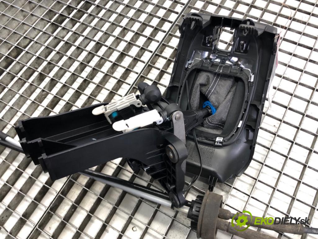 OPEL MERIVA B nadwozie wielkoprzestrzenne (MPV) (S10) 2010 - 2017    1.4 LPG (75) 88 kW [120 KM] Benzyna / gaz samochod  Kulisa 13258302 (Rýchlostné páky / kulisy)