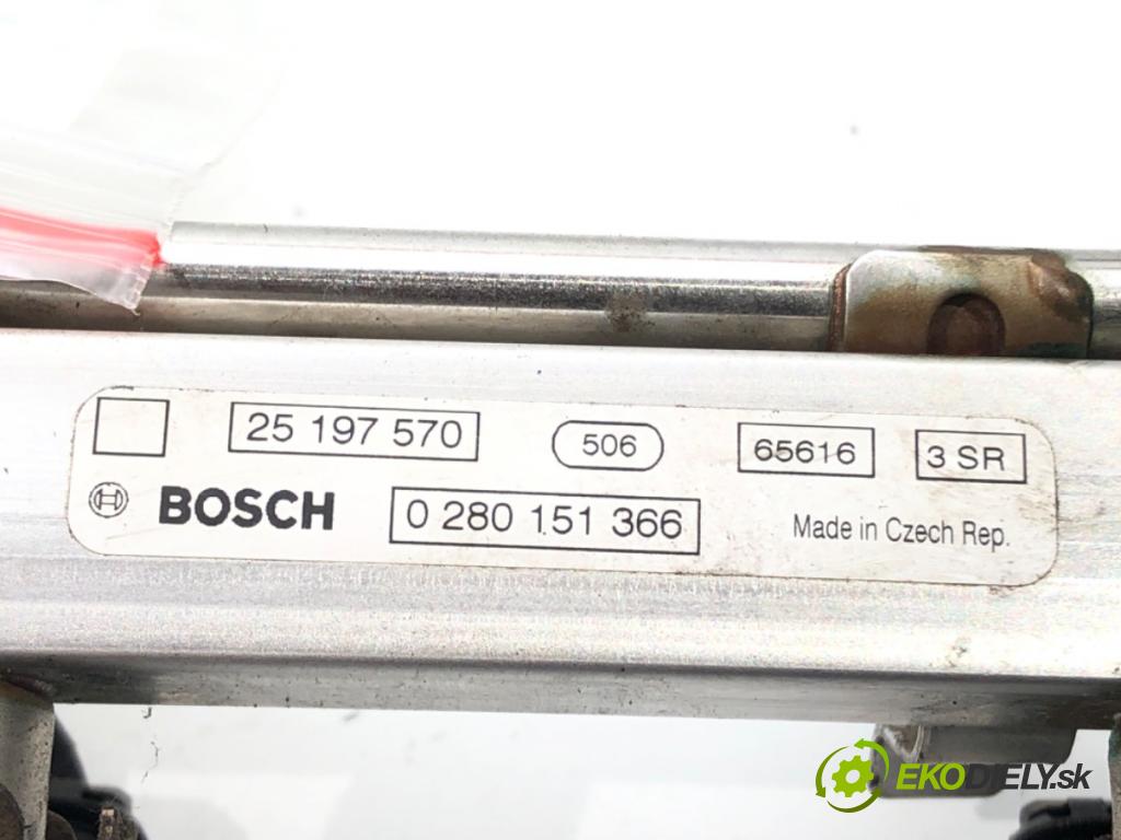 OPEL MERIVA B nadwozie wielkoprzestrzenne (MPV) (S10) 2010 - 2017    1.4 LPG (75) 88 kW [120 KM] Benzyna / gaz samochod  Lišta vstrekovacia 0280158205 (Vstrekovacie lišty)