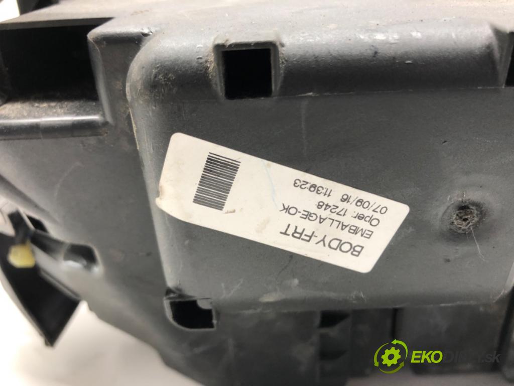 OPEL MERIVA B nadwozie wielkoprzestrzenne (MPV) (S10) 2010 - 2017    1.4 LPG (75) 88 kW [120 KM] Benzyna / gaz samochod  skříňka poistková  (Pojistkové skříňky)