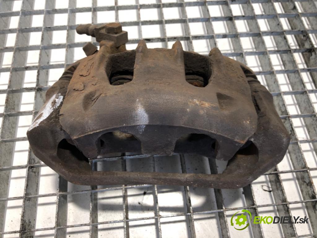 FORD TRANSIT Autobus (FD_ _, FB_ _, FS_ _, FZ_ _, FC_ _) 2000 - 2006    2.0 DI (F_E_, F_F_, F_G_) 55 kW [75 KM] olej napędowy 2000 - 2006  Brzdič strmeň pravy predný 