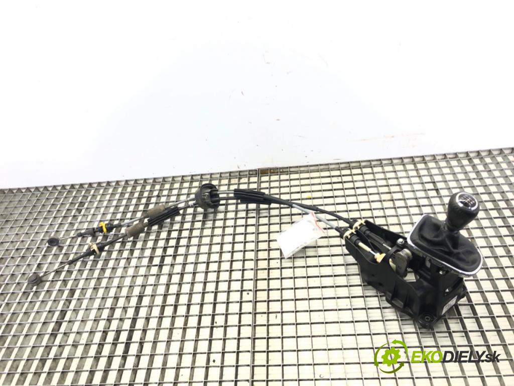 CHEVROLET CRUZE Station Wagon (J308) 2012 - 2022    1.4 103 kW [140 KM] benzyna 2012 - 2022  Kulisa 25187759 (Rýchlostné páky / kulisy)