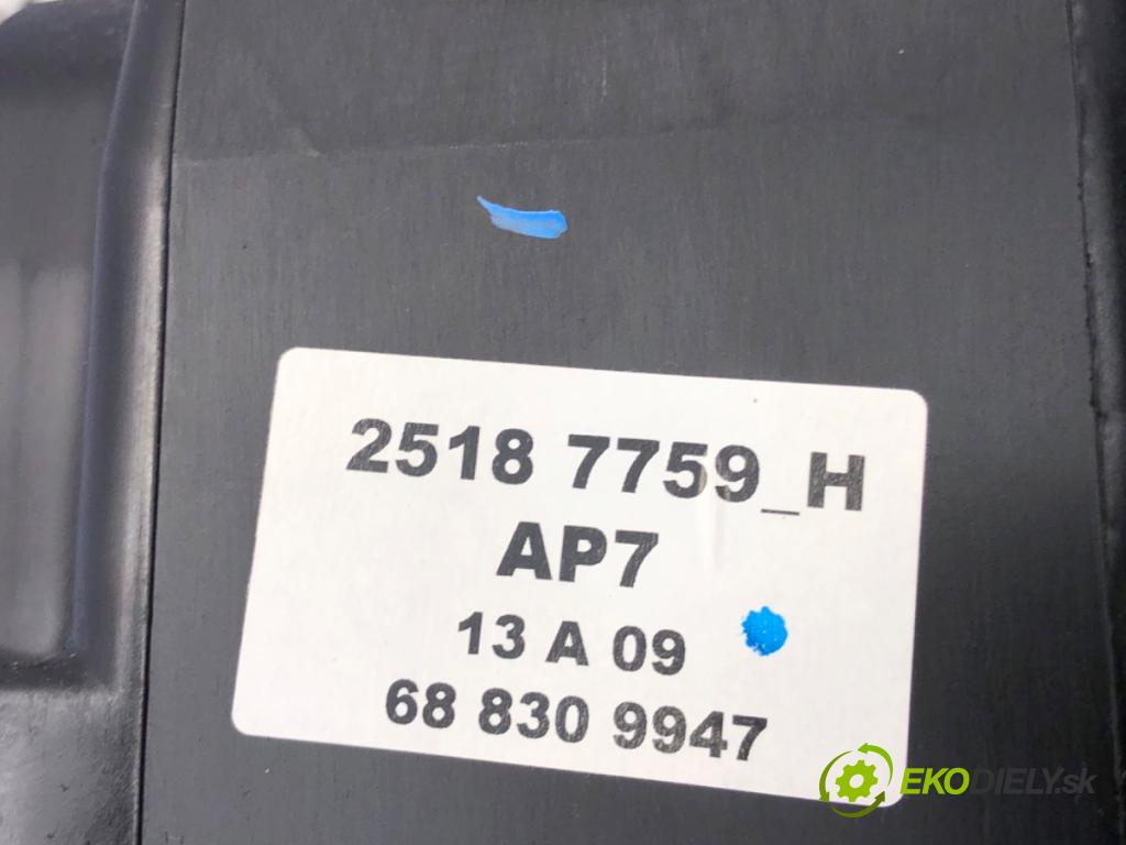 CHEVROLET CRUZE Station Wagon (J308) 2012 - 2022    1.4 103 kW [140 KM] benzyna 2012 - 2022  Kulisa 25187759 (Rýchlostné páky / kulisy)