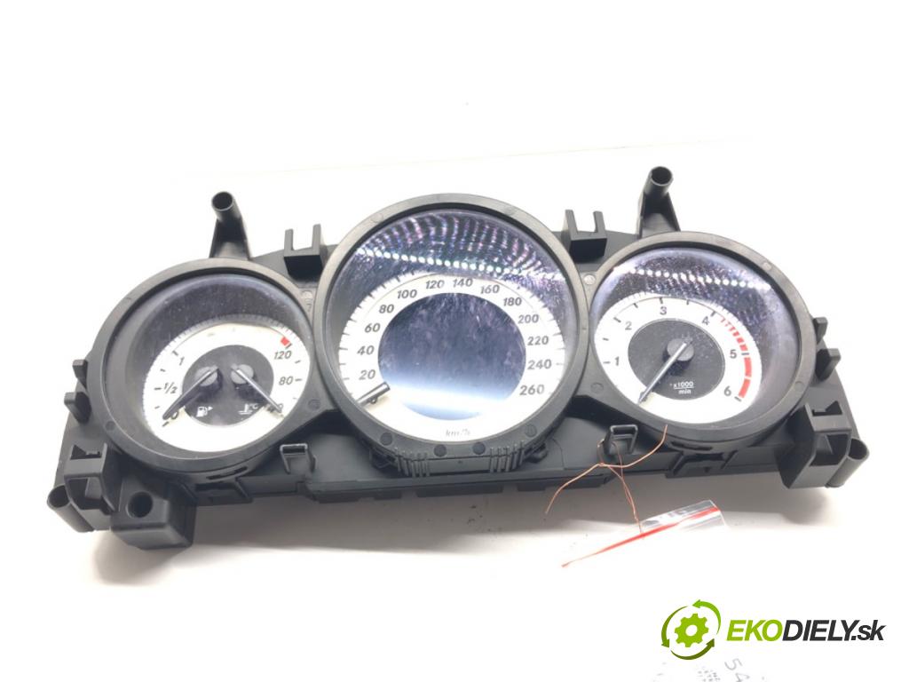 MERCEDES-BENZ KLASA E (W212) 2009 - 2016    E 200 CDI / BlueTEC (212.005, 212.006) 100 kW [136  Prístrojovka A2129002629 (Prístrojové dosky, displeje)