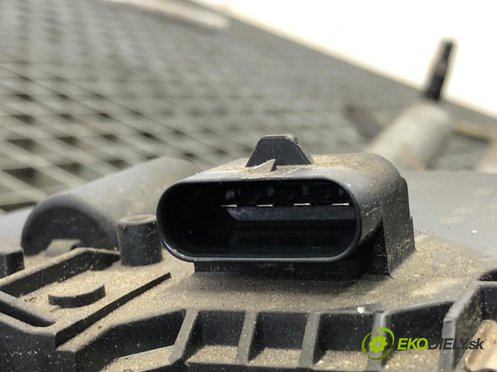 MERCEDES-BENZ KLASA E (W212) 2009 - 2016    E 200 CDI / BlueTEC (212.005, 212.006) 100 kW [136  Mechanizmus stieračov predný A2128201240 (Motorčeky stieračov predné)