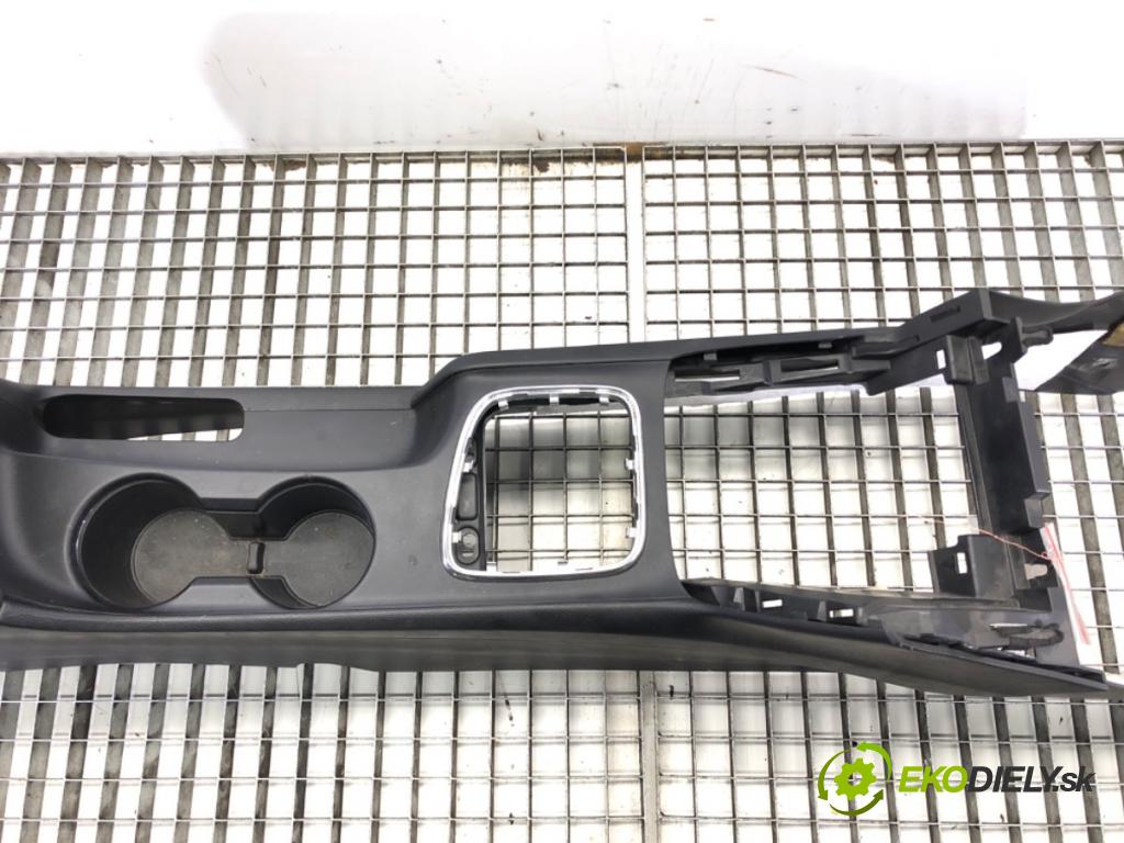 KIA CEED (JD) 2012 - 2018    1.6 GDI 99 kW [135 KM] benzyna 2012 - 2018  Tunel stredový  (Stredový tunel / panel)