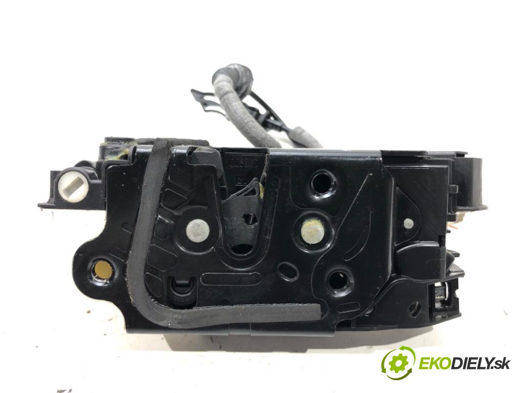 VW GOLF VII (5G1, BQ1, BE1, BE2) 2012 - 2022    1.6 TDI 77 kW [105 KM] olej napędowy 2012 - 2017  zámok dveře levý zadní část 5K4839015R