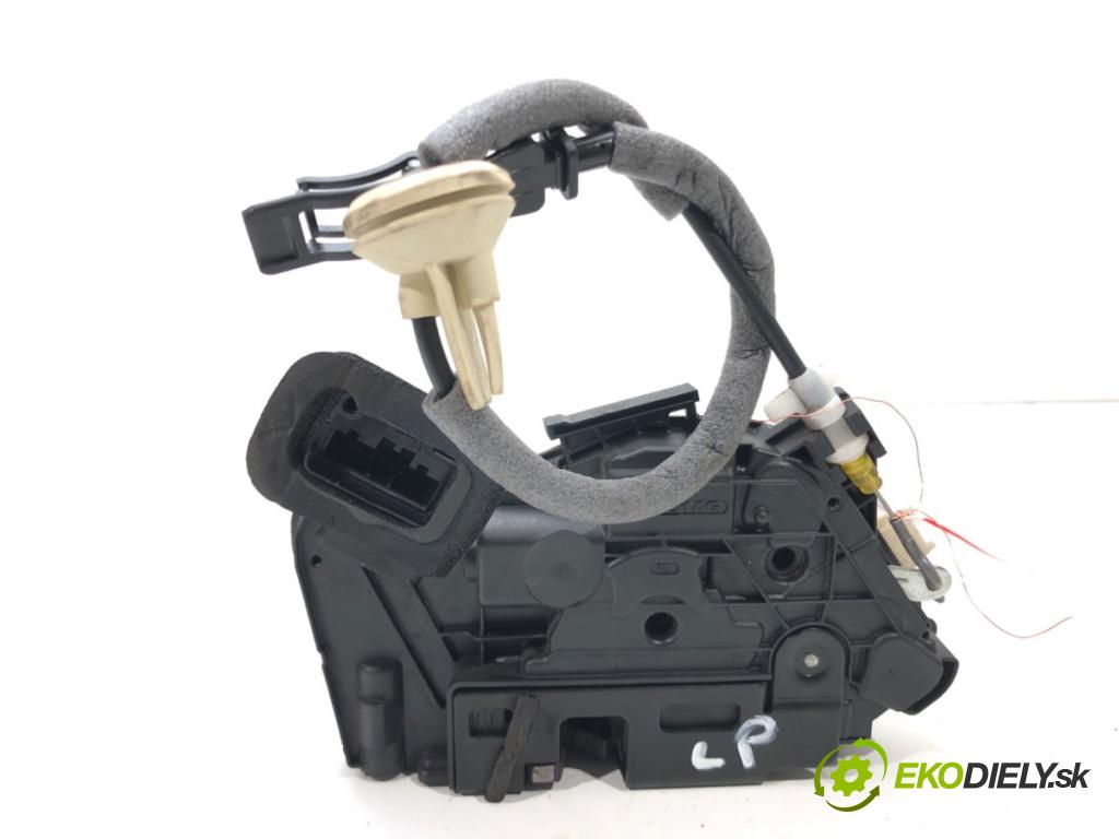VW GOLF VII (5G1, BQ1, BE1, BE2) 2012 - 2022    1.6 TDI 77 kW [105 KM] olej napędowy 2012 - 2017  zámok dveře levý přední část 5K2837015D