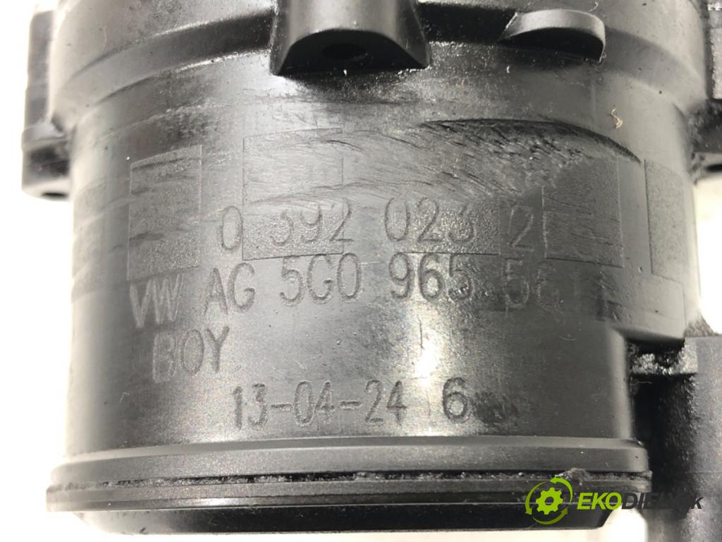 VW GOLF VII (5G1, BQ1, BE1, BE2) 2012 - 2022    1.6 TDI 77 kW [105 KM] olej napędowy 2012 - 2017  DALŠÍ: Pumpa vody 5G0965567 (Vodné pumpy)