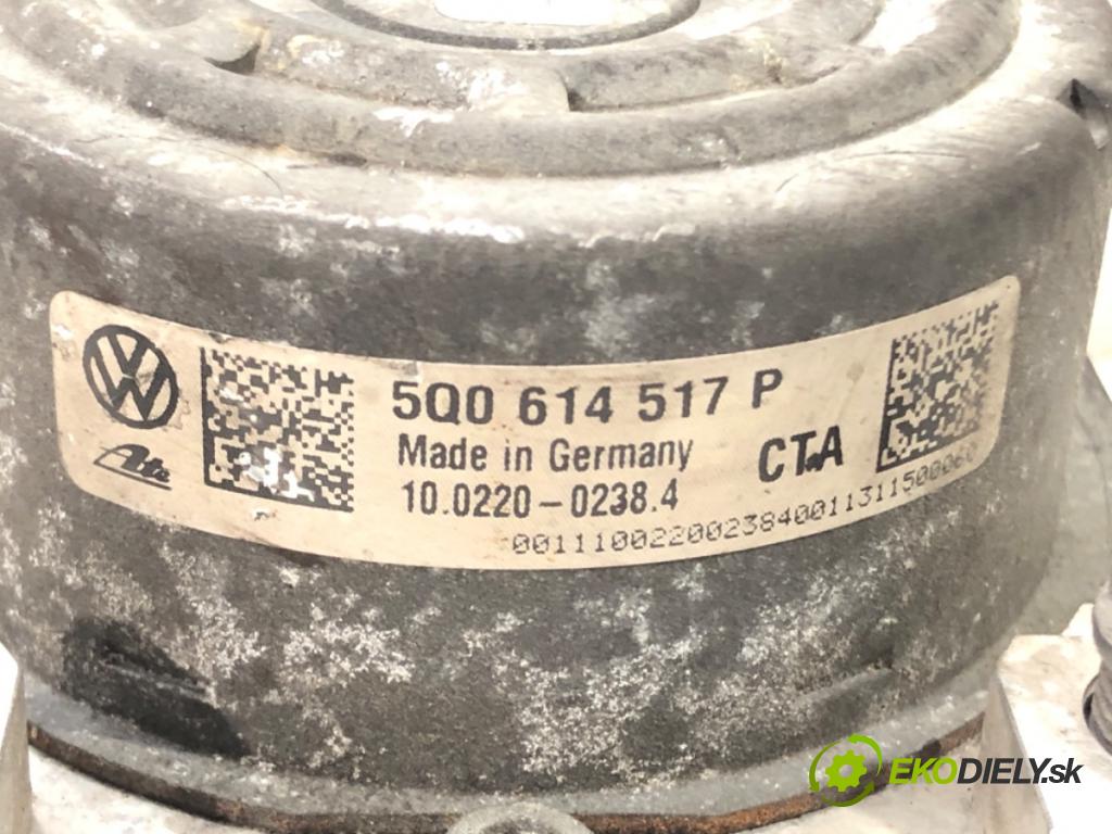 VW GOLF VII (5G1, BQ1, BE1, BE2) 2012 - 2022    1.6 TDI 77 kW [105 KM] olej napędowy 2012 - 2017  Pumpa ABS 5Q0907379Q 5Q0614517P (Pumpy ABS)