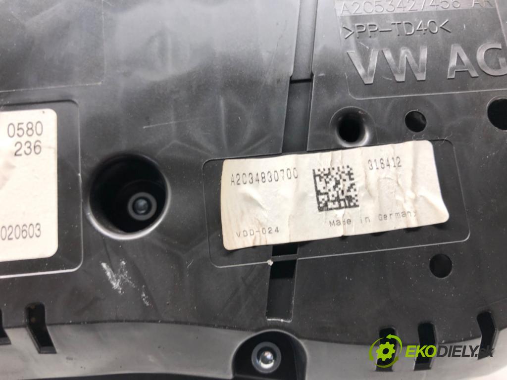 VW GOLF VII (5G1, BQ1, BE1, BE2) 2012 - 2022    1.6 TDI 77 kW [105 KM] olej napędowy 2012 - 2017  Prístrojovka 5G0920960A (Prístrojové dosky, displeje)