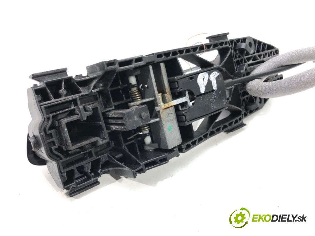 VW GOLF VII (5G1, BQ1, BE1, BE2) 2012 - 2022    1.6 TDI 77 kW [105 KM] olej napędowy 2012 - 2017  Kľučka vonkajšia pravy zad