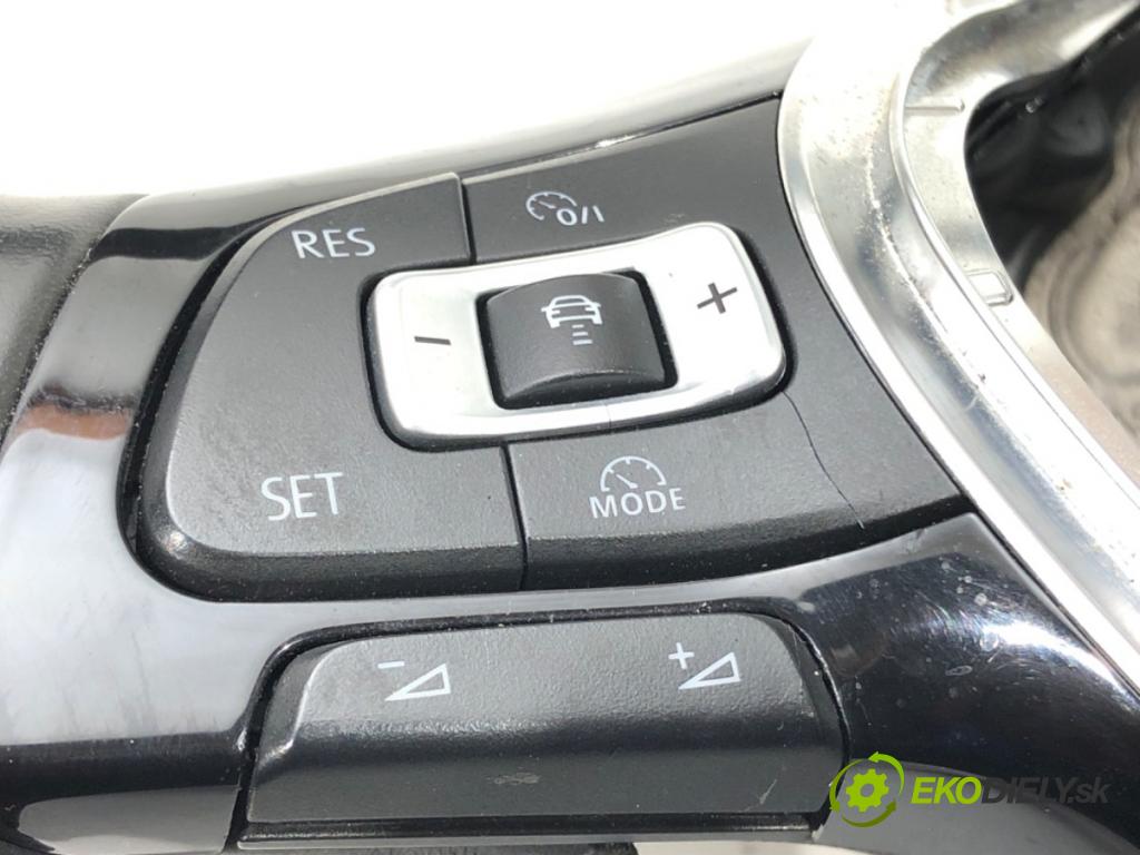 VW GOLF VII (5G1, BQ1, BE1, BE2) 2012 - 2022    1.6 TDI 77 kW [105 KM] olej napędowy 2012 - 2017  Volant 5G0419091DN (Volanty)