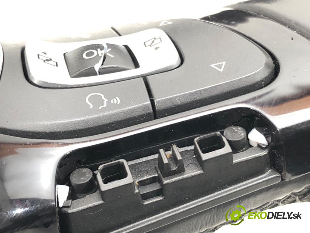 VW GOLF VII (5G1, BQ1, BE1, BE2) 2012 - 2022    1.6 TDI 77 kW [105 KM] olej napędowy 2012 - 2017  Volant 5G0419091DN (Volanty)