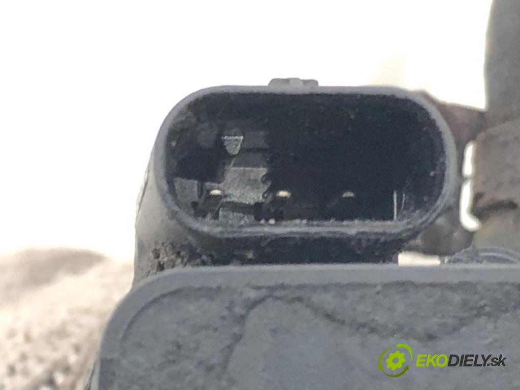 VW GOLF VII (5G1, BQ1, BE1, BE2) 2012 - 2022    1.6 TDI 77 kW [105 KM] olej napędowy 2012 - 2017  DALŠÍ: pumpa vody 5Q0965561B (Vodní pumpy)