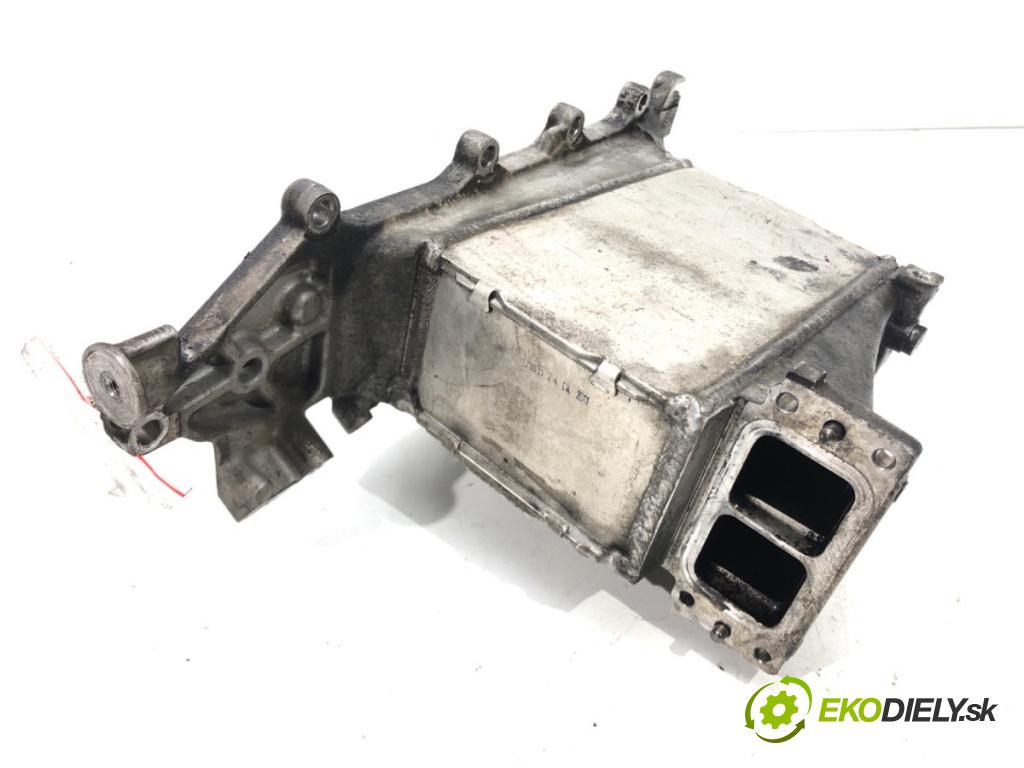 VW GOLF VII (5G1, BQ1, BE1, BE2) 2012 - 2022    1.6 TDI 77 kW [105 KM] olej napędowy 2012 - 2017  intercooler M160739B (Intercoolery (chladiče nasávaného vzduchu))